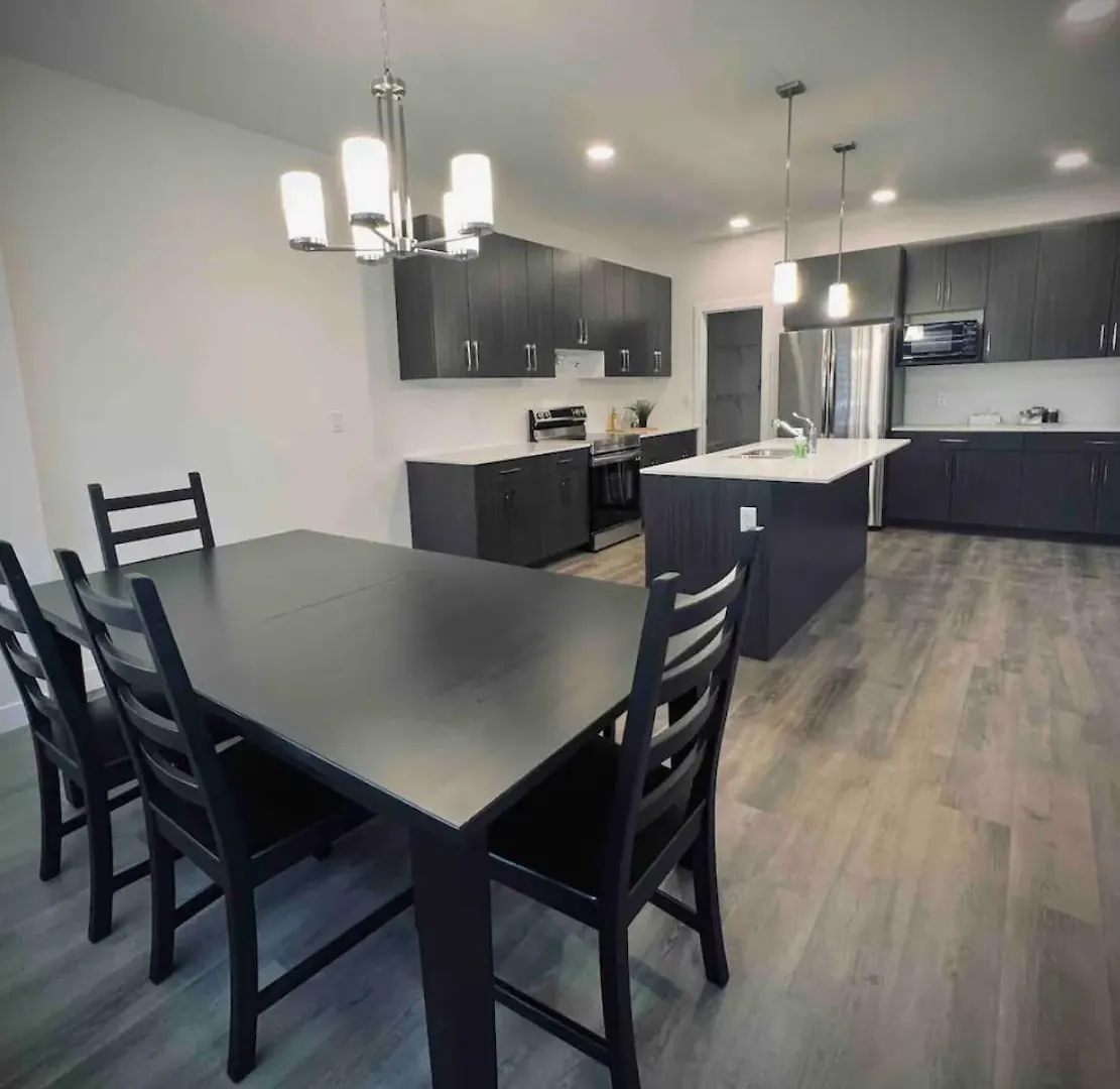 Charming Home With Coffee Cup & Parking Виннипег 0*,
