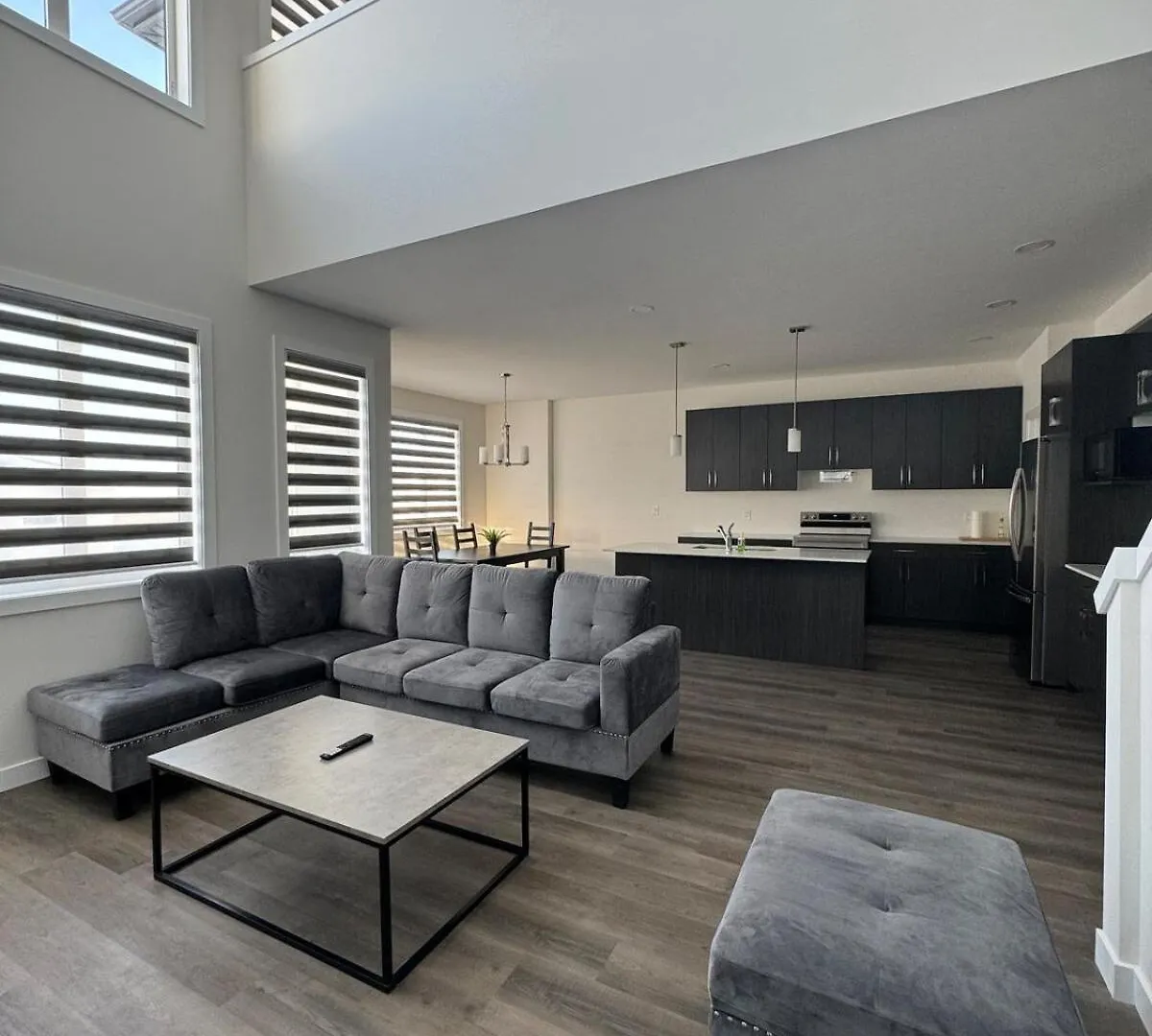 Вилла Charming Home With Coffee Cup & Parking Виннипег Канада